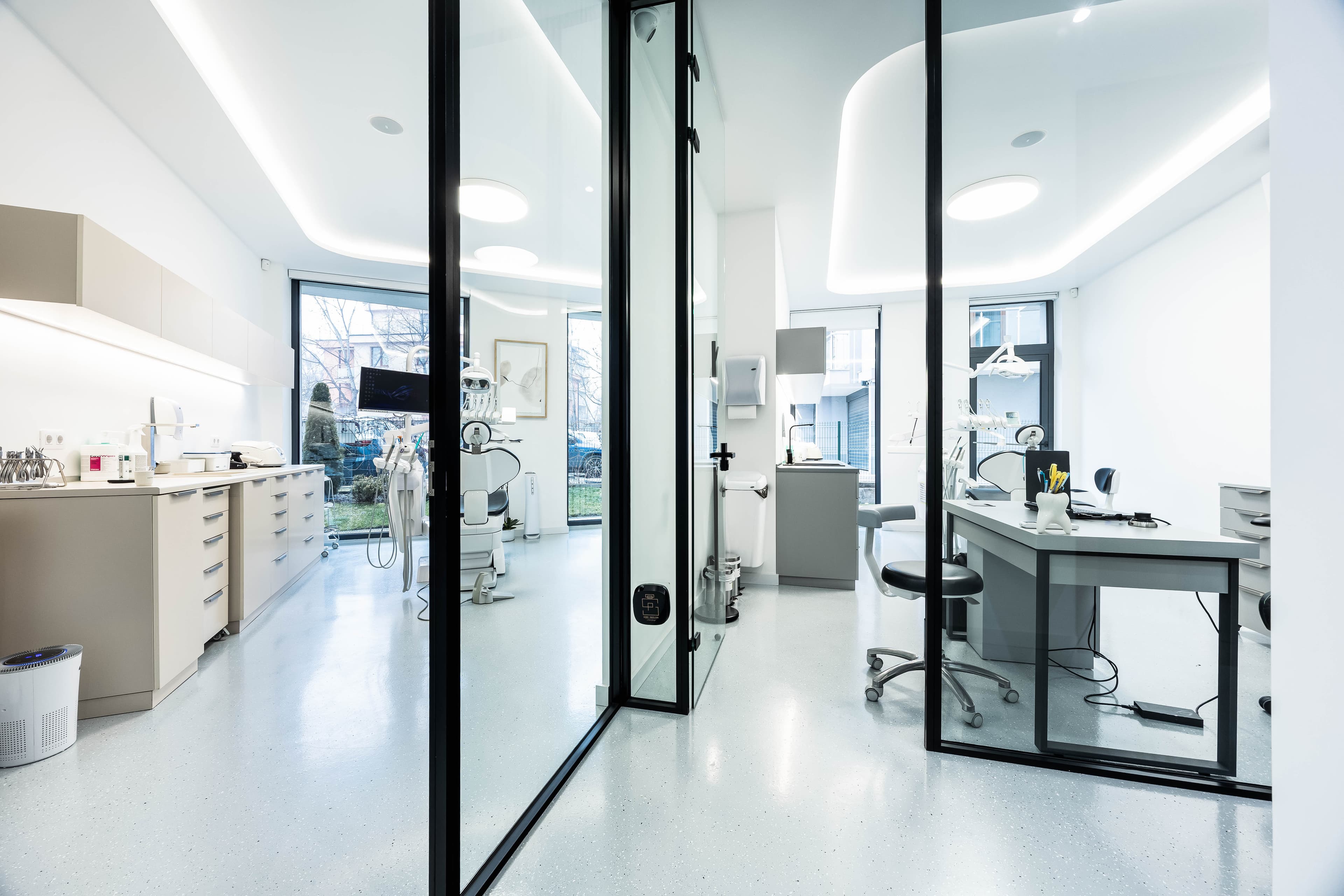 White Clinic Interior 11